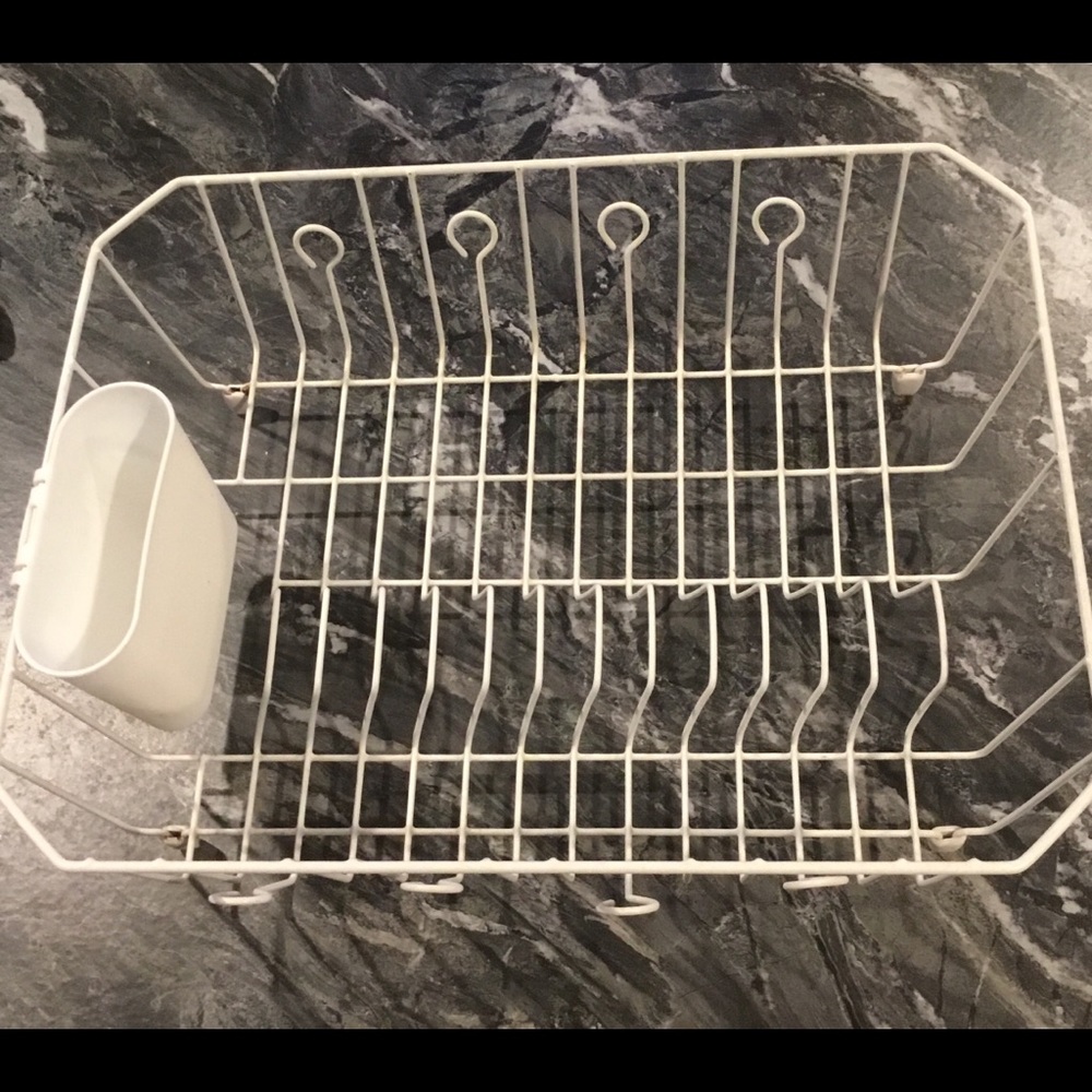 Rubbermaid Metal White Dish Drainer